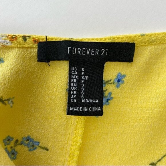 Forever 21 wrap mini dress, sleeveless, in a floral print - Picture 6 of 7